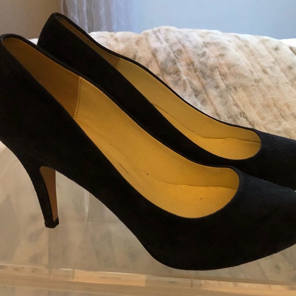 Bettye Muller Navy Suede Heels - Picture 3 of 7